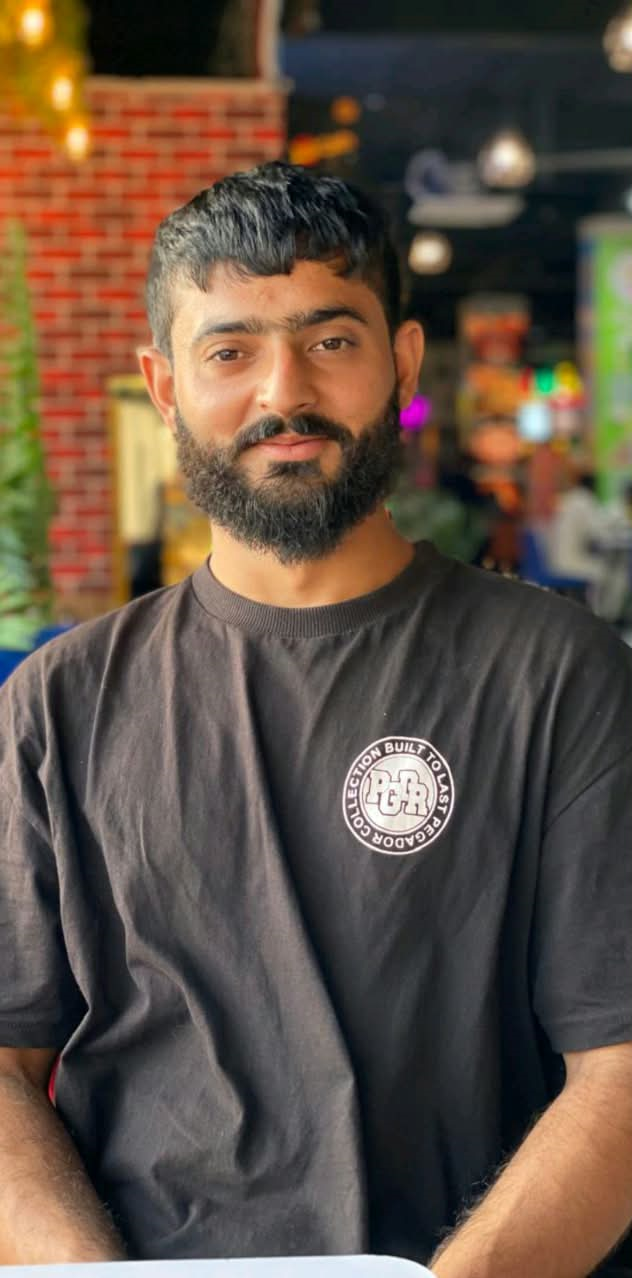 Sajeel Saifullah — UI/UX Designer & Front-End Developer at DevGurux